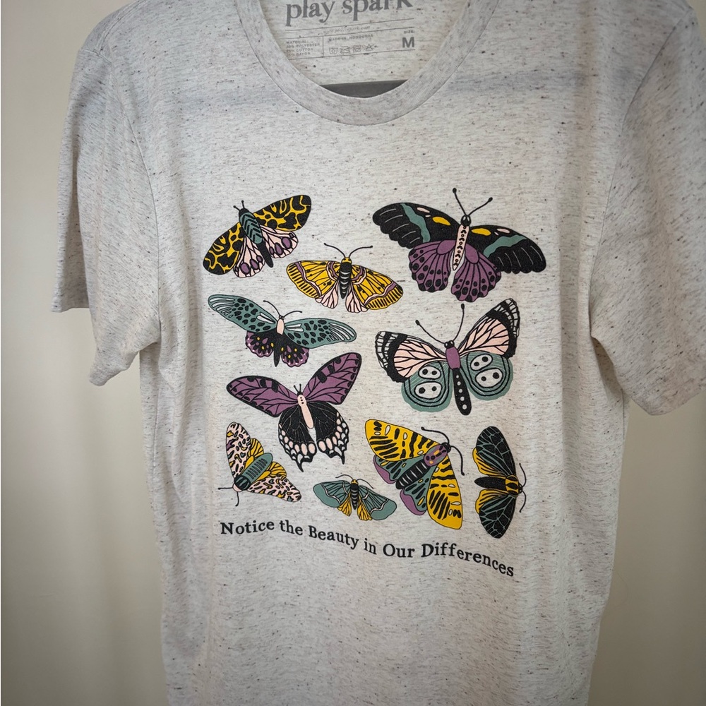 Women's Short Sleeve Graphic Tee - Gray